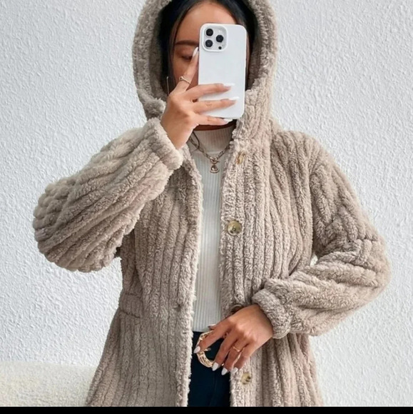 Casual Womens Button Front Hooded Teddy Coat - Picture 4 of 6